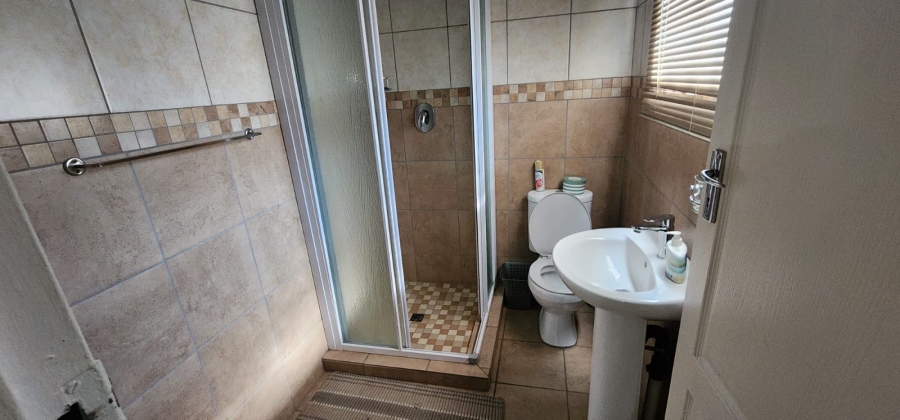 7 Bedroom Property for Sale in Flamwood North West